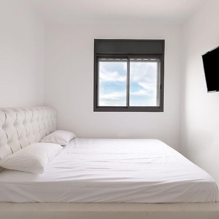 Stunning And Spacious In Kiryat Ata Qiryat Ata Eksteriør bilde